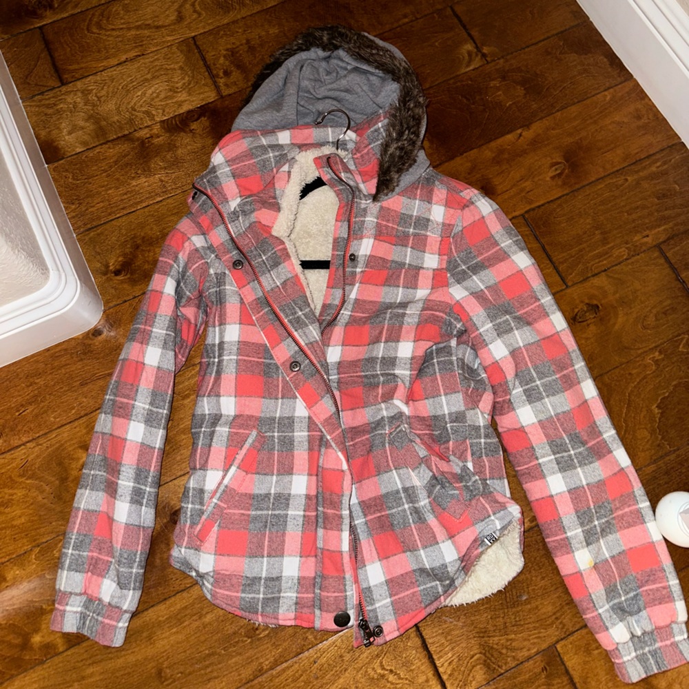 Roxy plaid small ski jacket with fur inside and hood